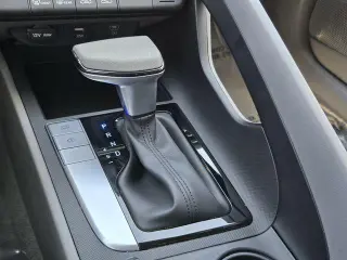 Hyundai ELANTRA 2024 SEL 4dr Sedan