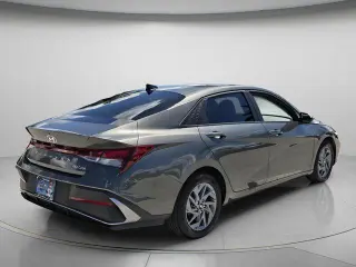 Hyundai ELANTRA 2024 SEL 4dr Sedan