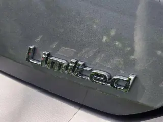 Hyundai ELANTRA 2023 Limited 4dr Sedan