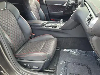 Genesis G70 2023 3.3T Standard 4dr Sedan