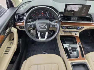 Audi Q5 2021 AWD quattro Premium 45 TFSI 4dr SUV