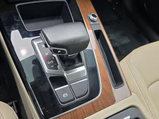 Audi Q5 2021 AWD quattro Premium 45 TFSI 4dr SUV