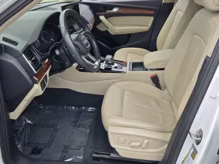 Audi Q5 2021 AWD quattro Premium 45 TFSI 4dr SUV