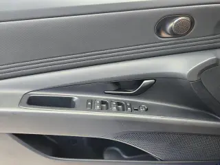 Hyundai ELANTRA 2026 SEL Sport Premium 4dr Sedan