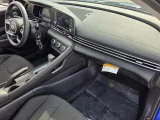 Hyundai ELANTRA 2025 SE 4dr Sedan