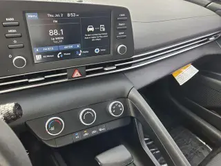 Hyundai ELANTRA 2025 SE 4dr Sedan