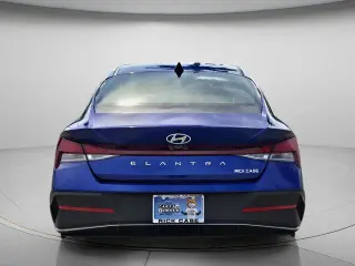 Hyundai ELANTRA 2025 SE 4dr Sedan