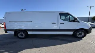Mercedes-Benz Sprinter 2024 2500 3dr 144 in. WB Cargo Van (2.0L I4 HO)