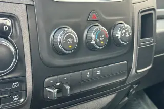 Ram 1500 2018 4x4 Express 4dr Crew Cab 5.5 ft. SB Pickup