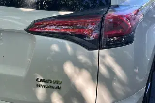 Toyota RAV4 Hybrid 2018 AWD Limited 4dr SUV