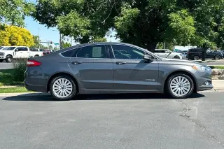 Ford Fusion Hybrid 2016 SE 4dr Sedan