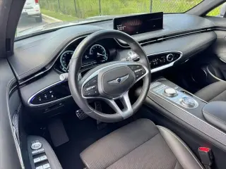 Genesis GV70 2023 AWD 2.5T Standard 4dr SUV