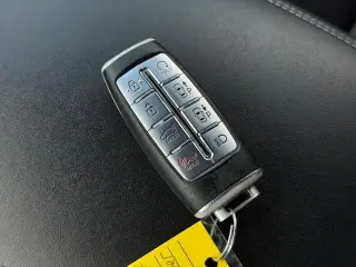 Genesis GV70 2023 AWD 2.5T Standard 4dr SUV