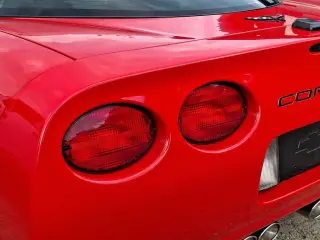Chevrolet Corvette 2002 2dr Coupe