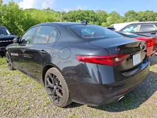 Alfa Romeo Giulia 2021 AWD Ti 4dr Sedan
