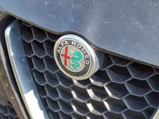Alfa Romeo Giulia 2021 AWD Ti 4dr Sedan