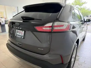 Ford Edge 2022 AWD SEL 4dr Crossover