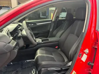 Honda Civic 2018 LX 4dr Sedan CVT