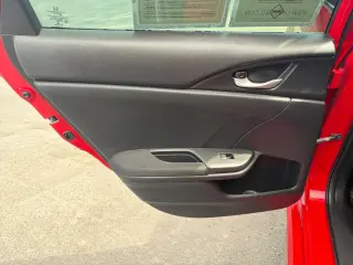 Honda Civic 2018 LX 4dr Sedan CVT