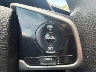 Honda Civic 2018 LX 4dr Sedan CVT