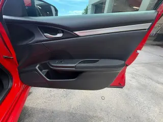 Honda Civic 2018 LX 4dr Sedan CVT
