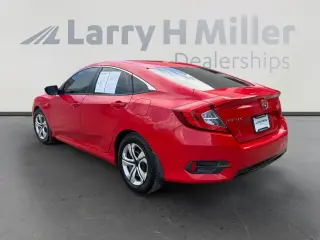 Honda Civic 2018 LX 4dr Sedan CVT