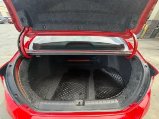 Honda Civic 2018 LX 4dr Sedan CVT
