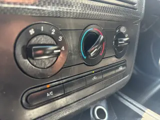 Ford Fusion 2009 SE 4dr Sedan