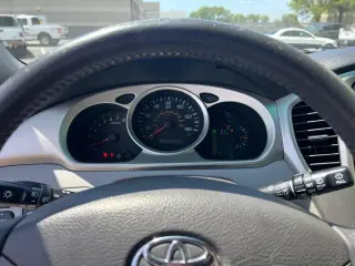 Toyota Highlander 2004 AWD 4dr SUV V6 w/3rd Row
