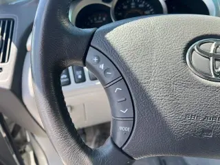 Toyota Highlander 2004 AWD 4dr SUV V6 w/3rd Row