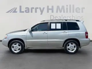 Toyota Highlander 2004 AWD 4dr SUV V6 w/3rd Row