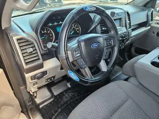 Ford F-150 2018 4x4 King Ranch 4dr SuperCrew 5.5 ft. SB