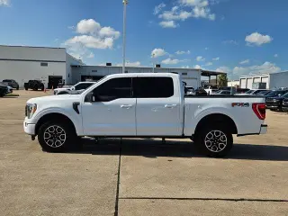 Ford F-150 2022 4x4 Platinum 4dr SuperCrew 6.5 ft. SB
