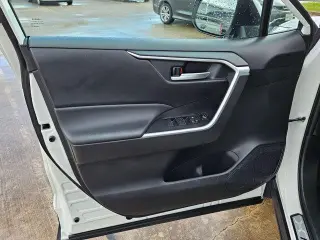 Toyota RAV4 2025 XLE 4dr SUV