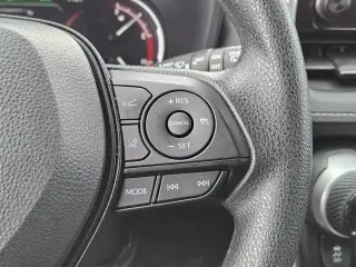 Toyota RAV4 2025 XLE 4dr SUV