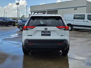 Toyota RAV4 2025 XLE 4dr SUV