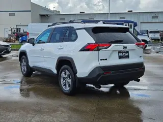 Toyota RAV4 2025 XLE 4dr SUV