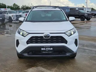 Toyota RAV4 2025 XLE 4dr SUV