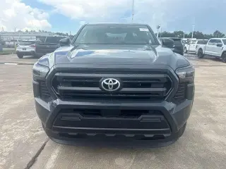 Toyota Tacoma 2025 4x4 SR 4dr Double Cab 5.0 ft SB 8A