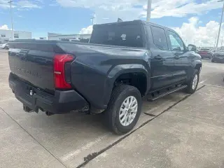 Toyota Tacoma 2025 4x4 SR 4dr Double Cab 5.0 ft SB 8A