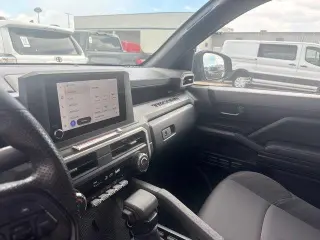Toyota Tacoma 2025 4x4 SR 4dr Double Cab 5.0 ft SB 8A