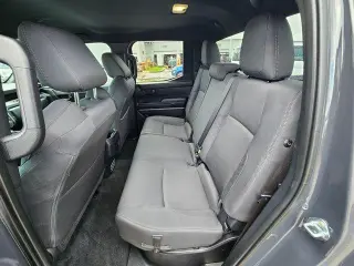 Toyota Tacoma 2025 4x4 SR 4dr Double Cab 5.0 ft SB 8A