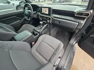 Toyota Tacoma 2025 4x4 SR 4dr Double Cab 5.0 ft SB 8A