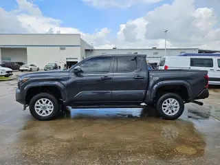 Toyota Tacoma 2025 4x4 SR 4dr Double Cab 5.0 ft SB 8A
