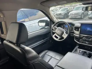 Ford Expedition 2024 4x4 XLT 4dr SUV
