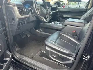 Ford Expedition 2024 4x4 XLT 4dr SUV