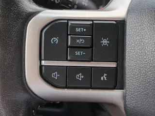 Ford Expedition 2024 4x4 XLT 4dr SUV