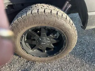 Ford F-150 2022 4x4 Platinum 4dr SuperCrew 6.5 ft. SB