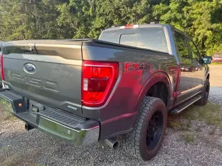 Ford F-150 2022 4x4 Platinum 4dr SuperCrew 6.5 ft. SB