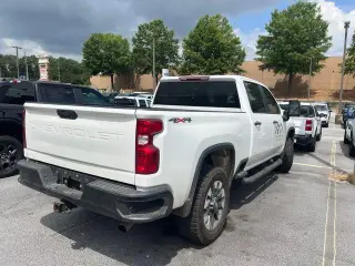 Chevrolet Silverado 2500HD 2022 4x4 Custom 4dr Crew Cab SB